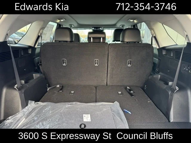2025 Kia Sorento S - Photo 11