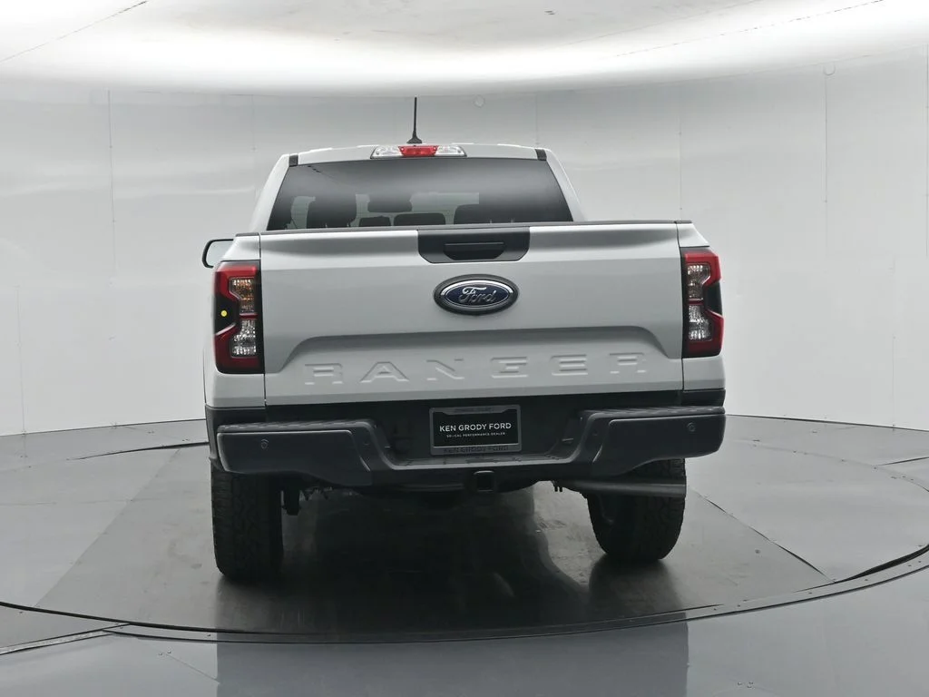 New 2026 Avalanche Ford XLT image 26