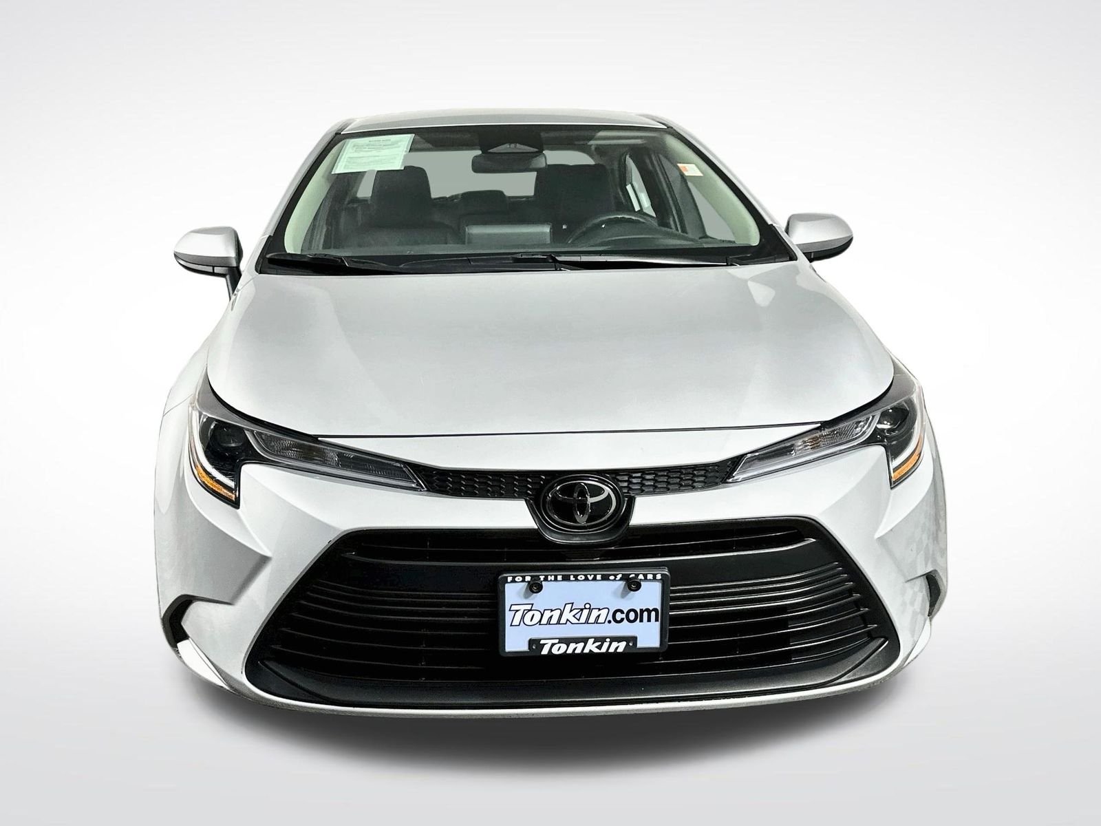 Used 2024 Classic Silver Metallic Toyota LE image 2