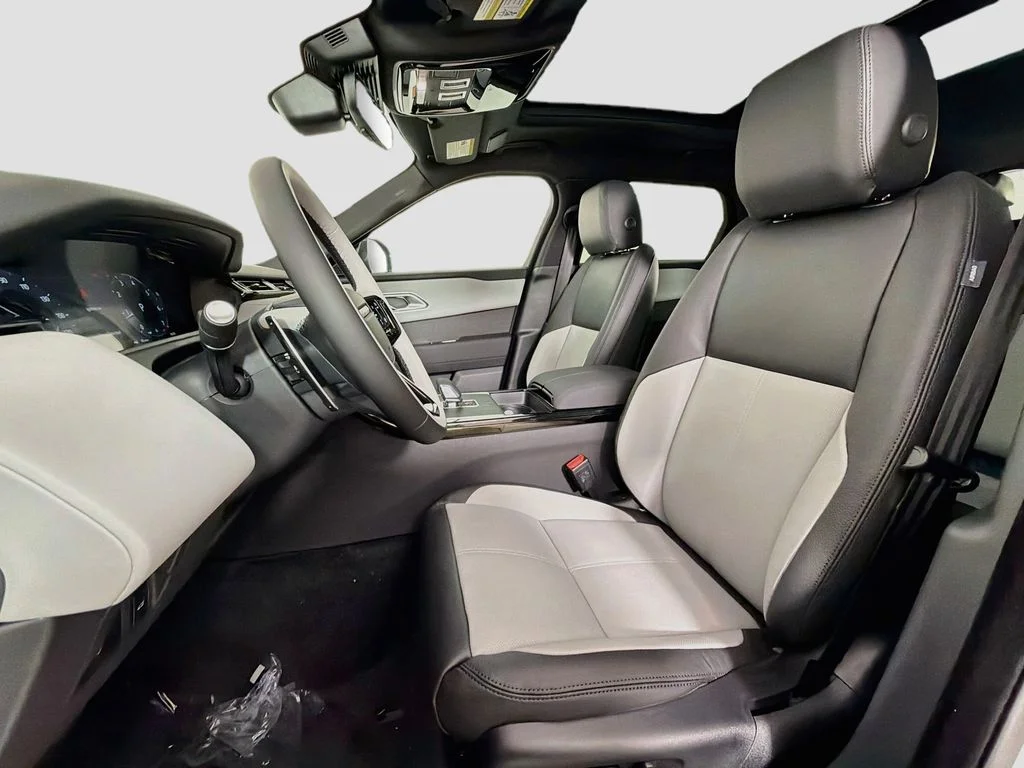 New 2026 Arroios Grey Land Rover S image 22
