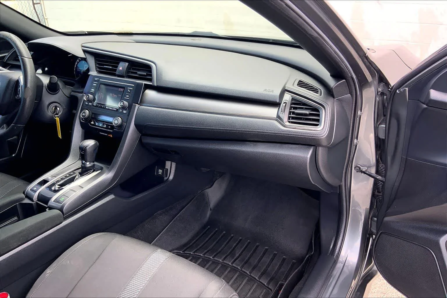 Used 2017 Gray/gray Honda LX image 23