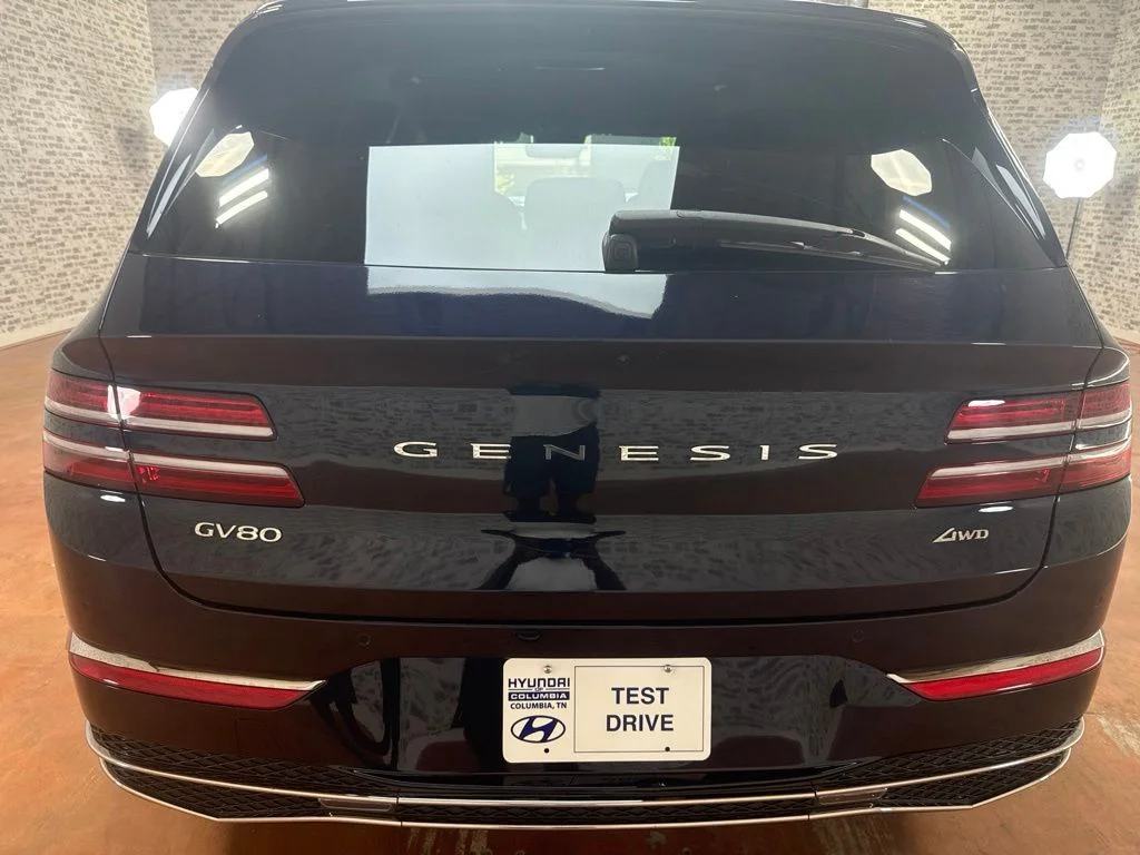 Used 2025 Capri Blue Genesis 2.5T image 6