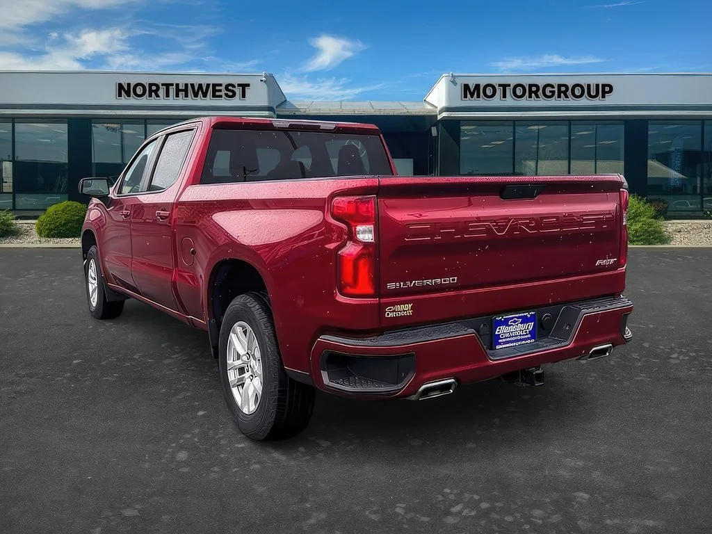 Used 2022 Cherry Red Tintcoat Chevrolet RST image 5