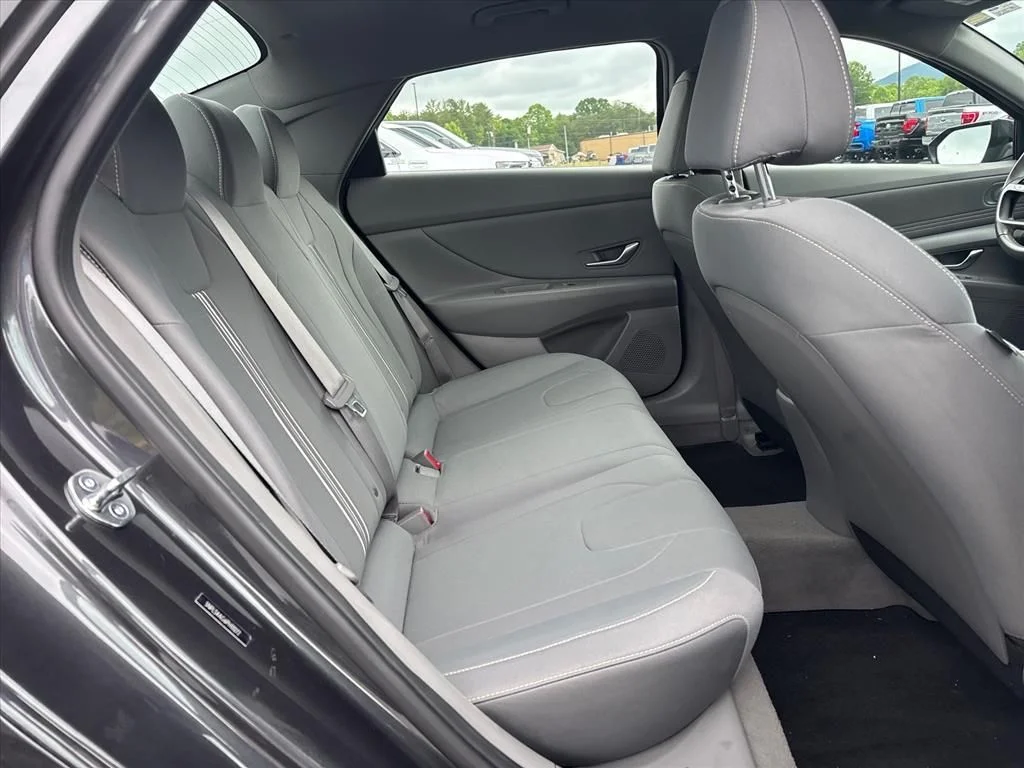 Used 2023 Gray Hyundai SEL image 14