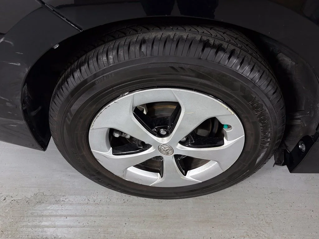 Used 2014 Black Toyota Two image 11