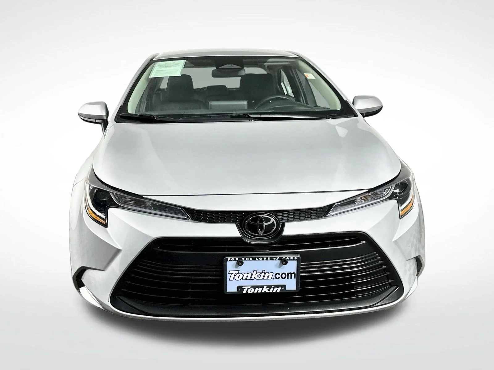 Used 2024 Classic Silver Metallic Toyota LE image 2