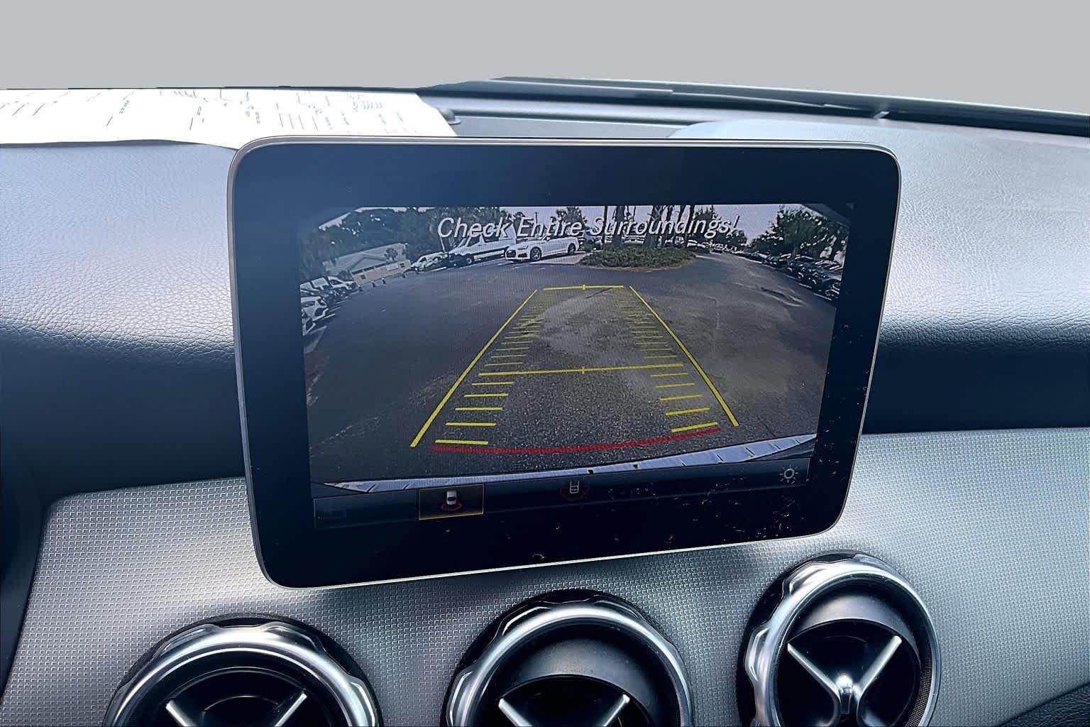 Used 2019 Mountain Grey Metallic Mercedes-Benz GLA 250 image 27