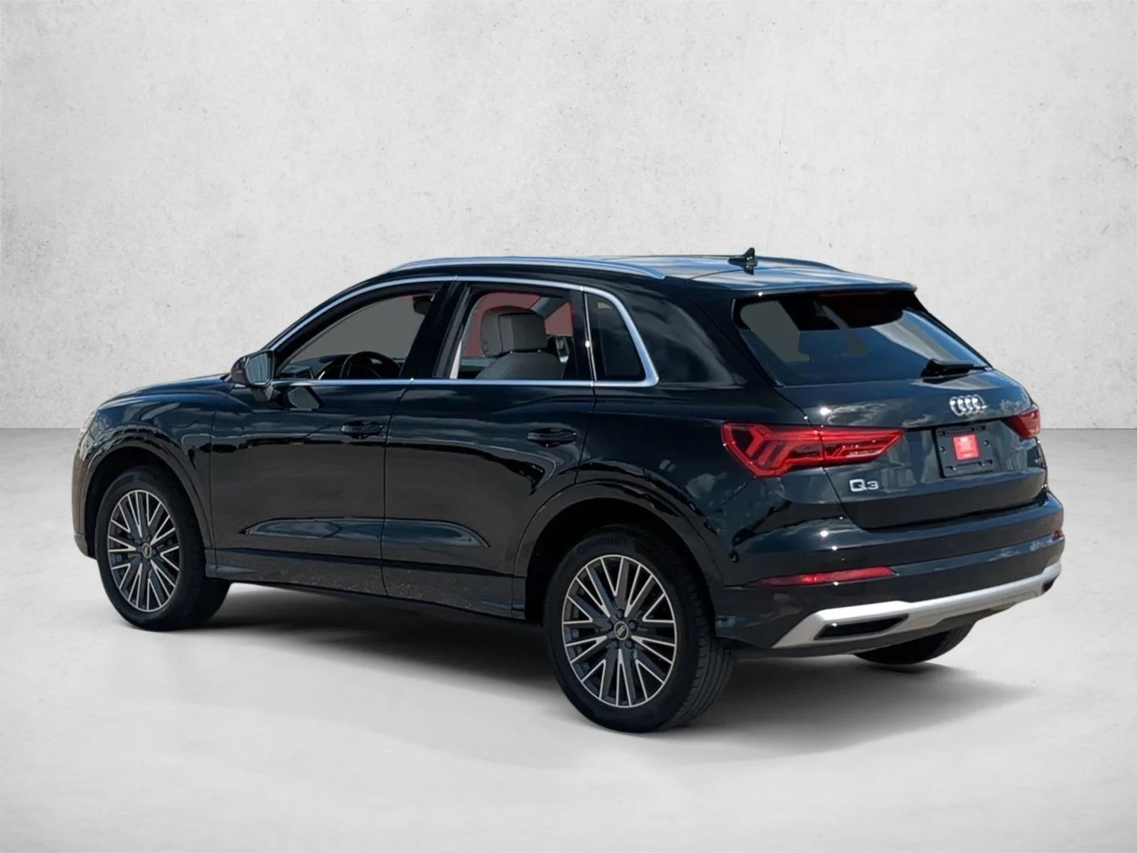 Used 2022 Silver/Gray Audi Premium image 8