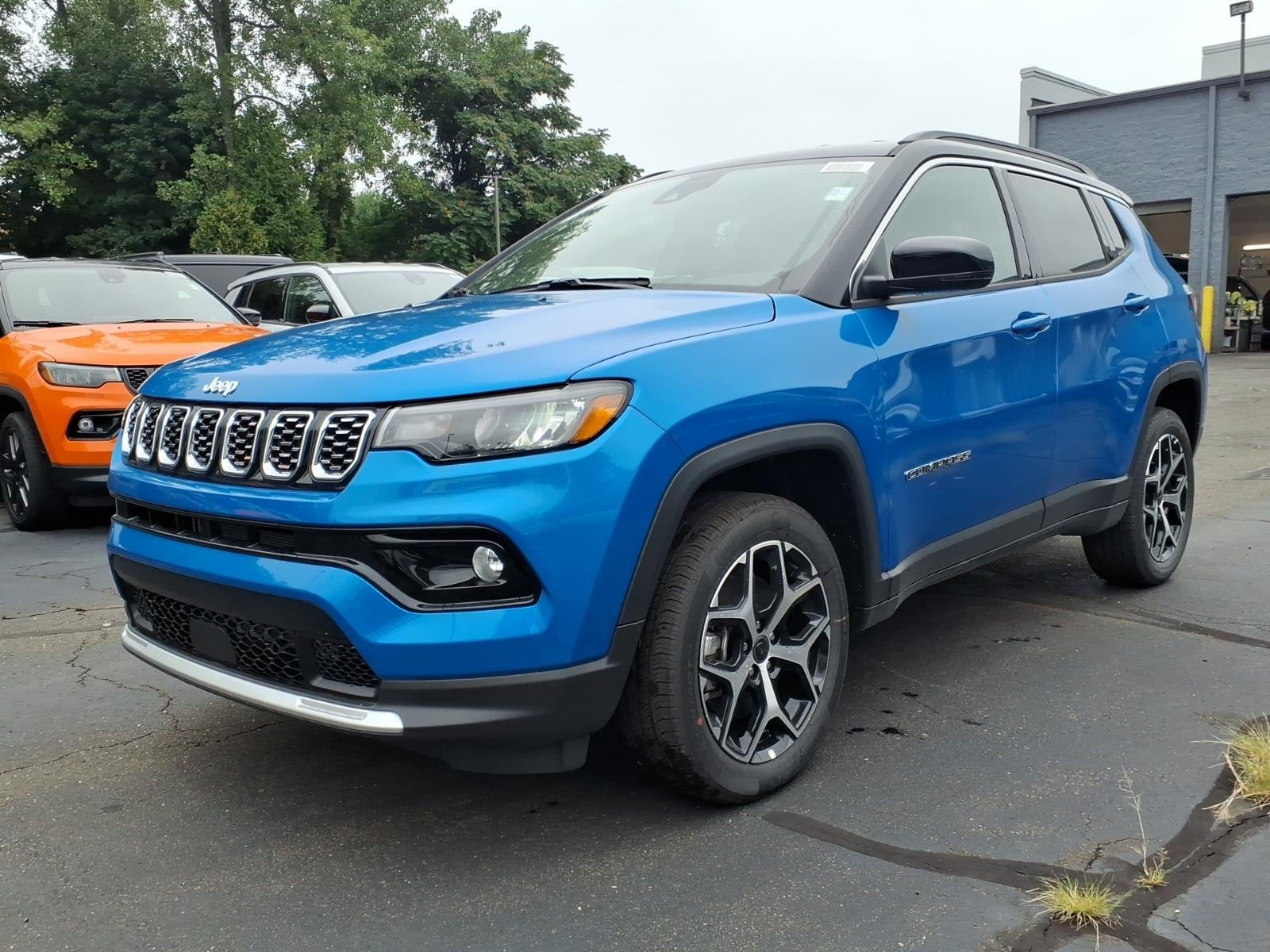 New 2026 Hydro Blue Pearlcoat Jeep Limited image 4