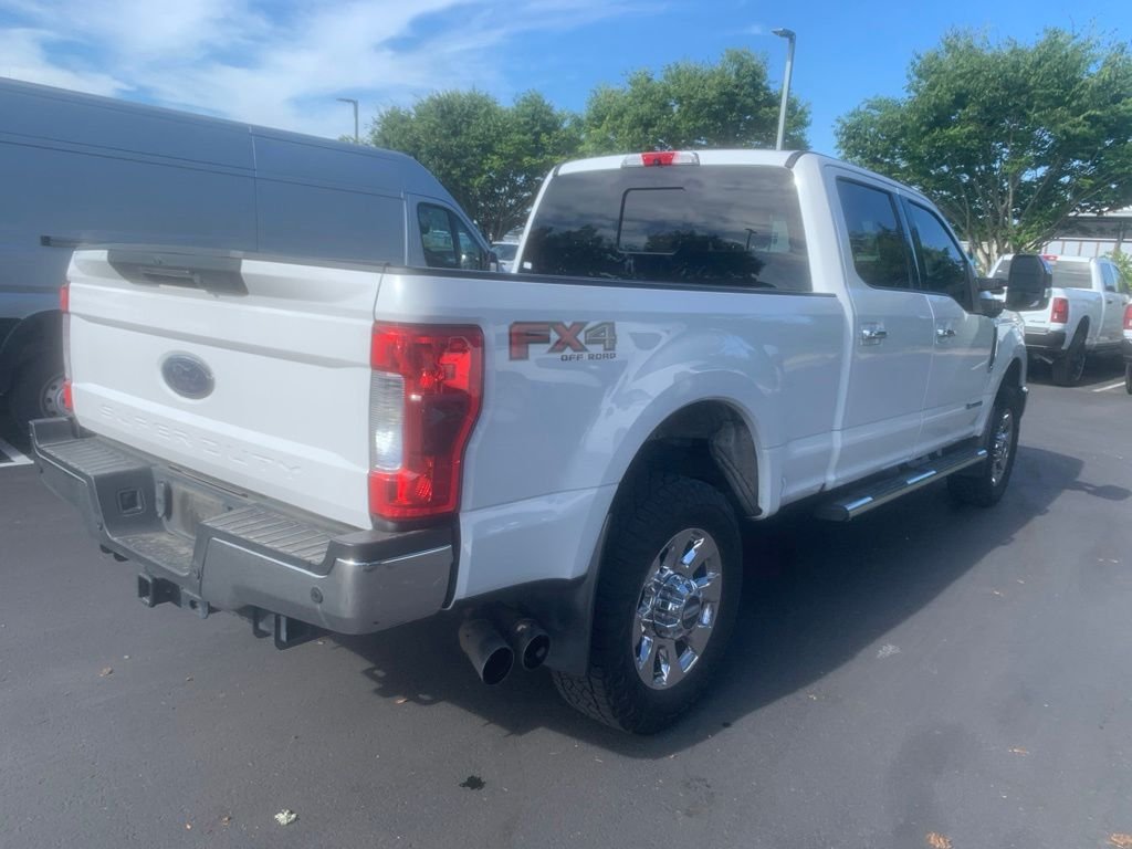 Used 2017 Oxford White Ford Lariat image 3
