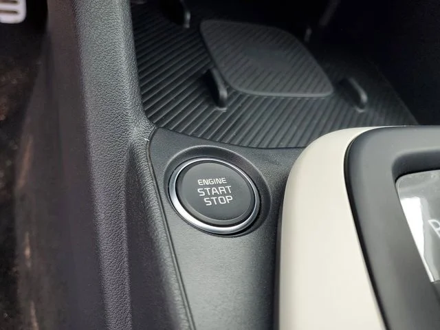 2025 Kia K4 GT-Line Turbo - Photo 21