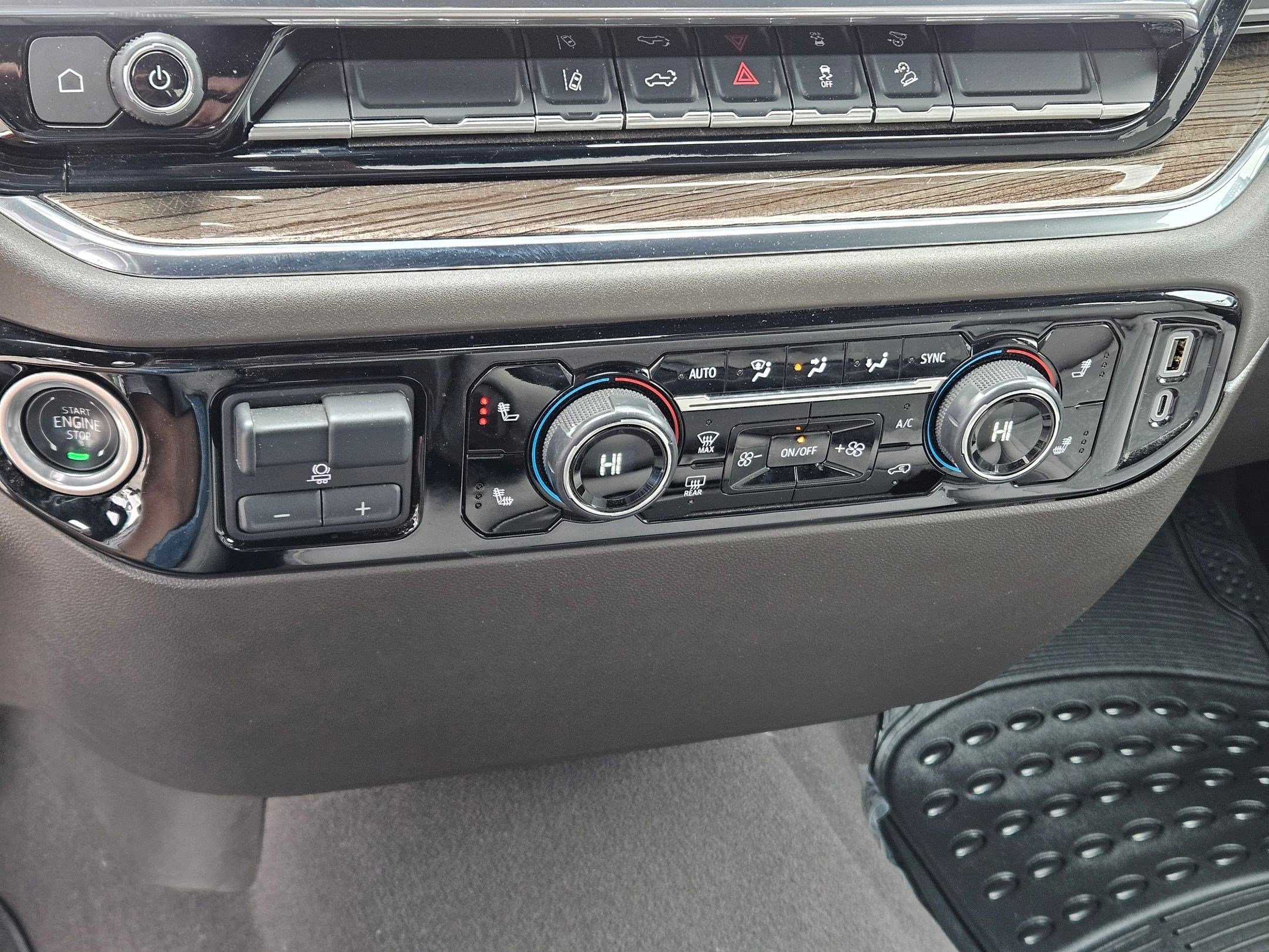 Used 2024 Auburn Metallic Chevrolet LT image 25