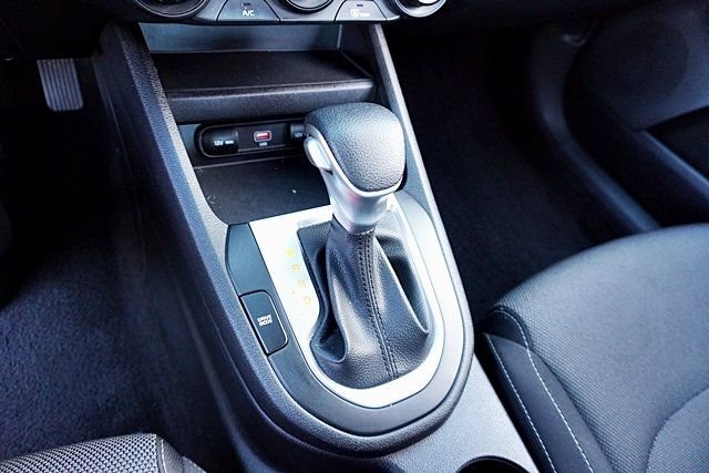 Used 2023 White Kia LX image 23