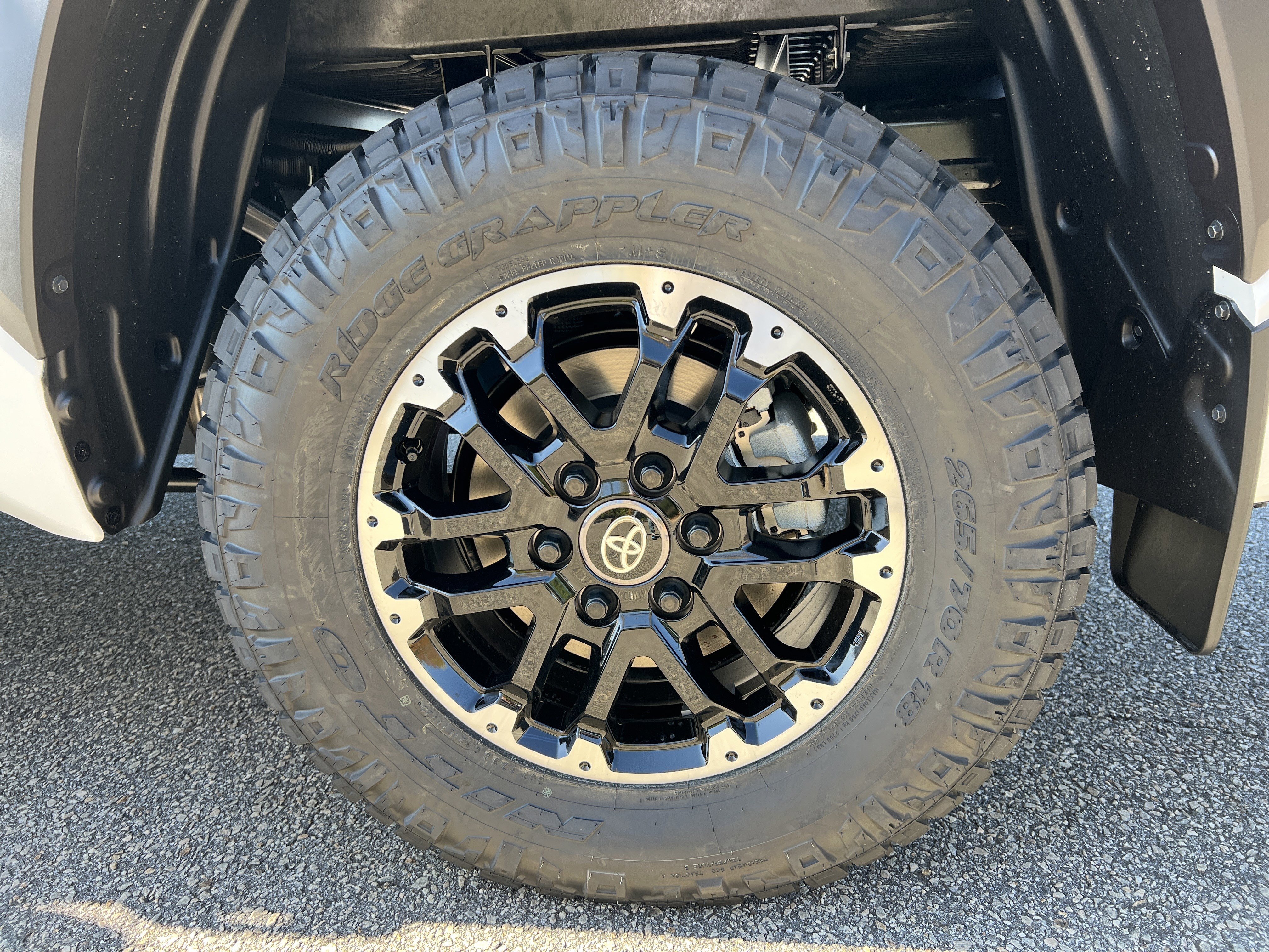 2026 Toyota Tundra SR5 - Photo 20