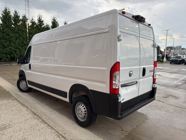 Used 2025 White Ram High Roof image 9