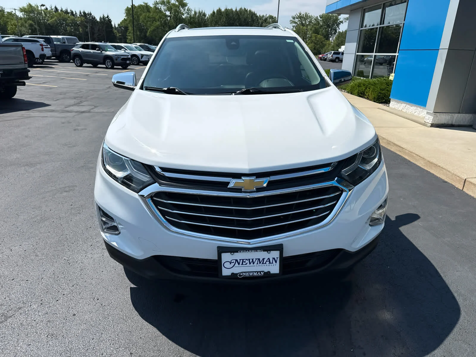 Used 2018 Chevrolet Equinox Premier with VIN 3GNAXWEX7JS648459 for sale in Cedarburg, WI
