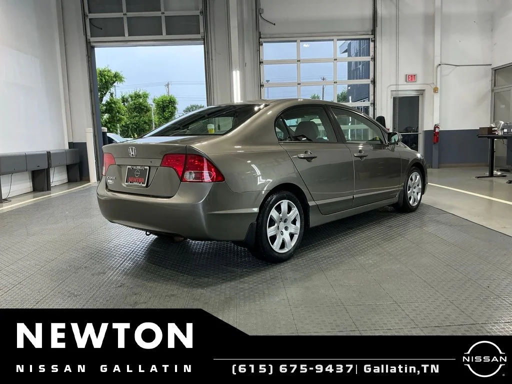 Used 2008 Borrego Beige Metallic Honda LX image 19