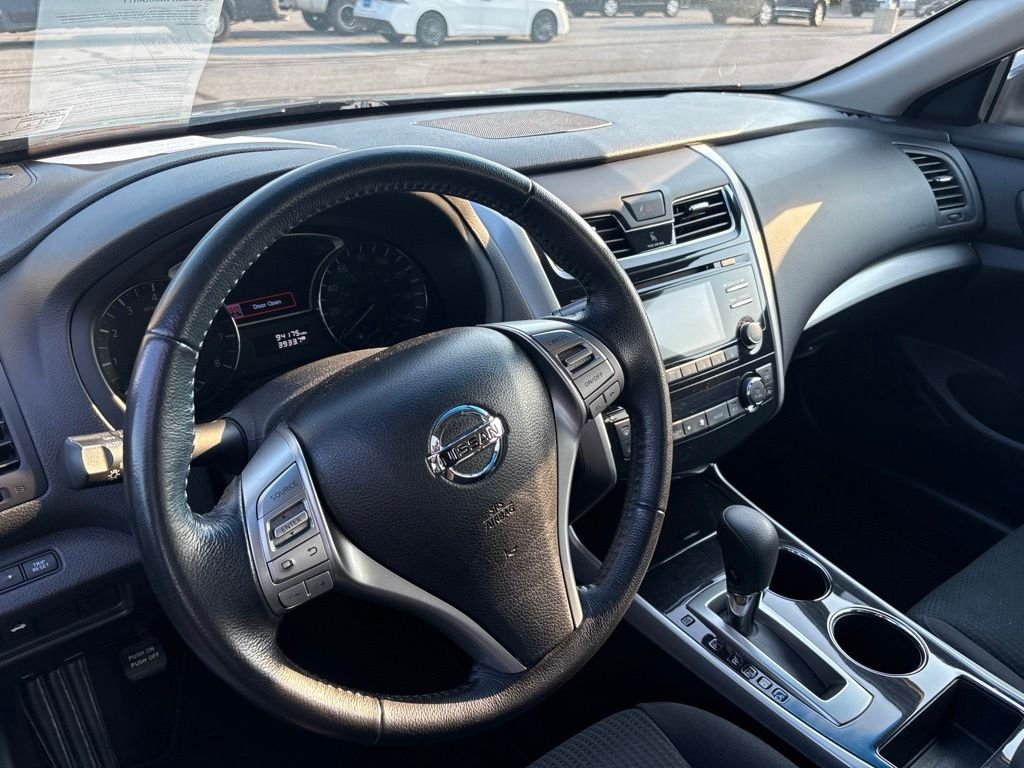 Used 2014 Gray Nissan 2.5 SV image 5