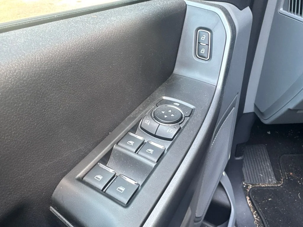 Used 2024 Gray Ford XLT image 11