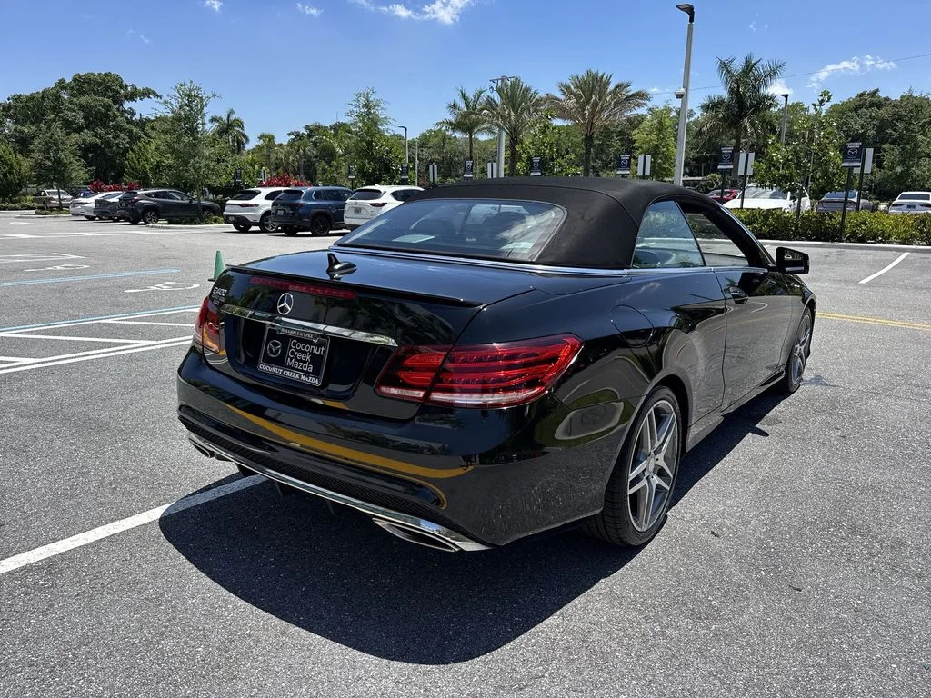 Used 2016 Obsidian Black Metallic Mercedes-Benz E 400 image 3