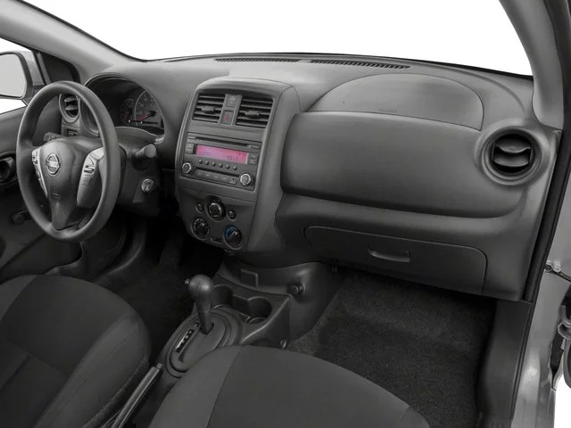 Used 2018 Cayenne Red Nissan SV image 19