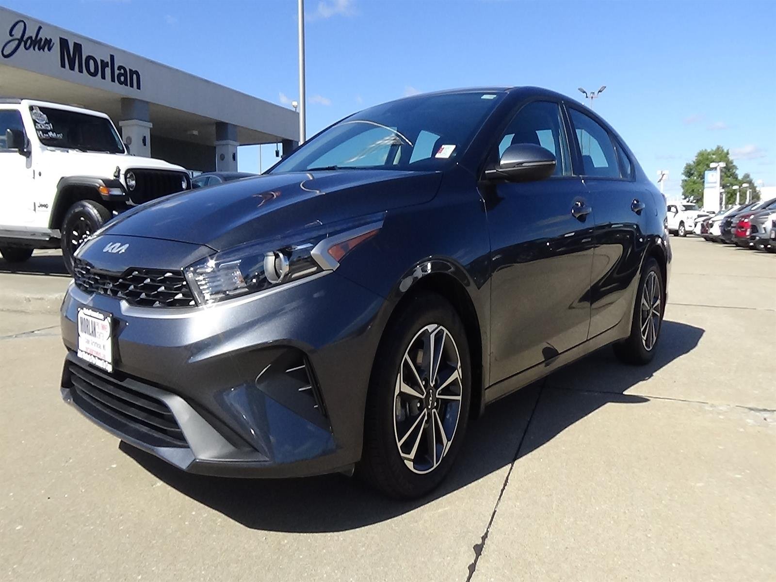 Used 2024 Gravity Gray (kdg) Kia LXS image 3