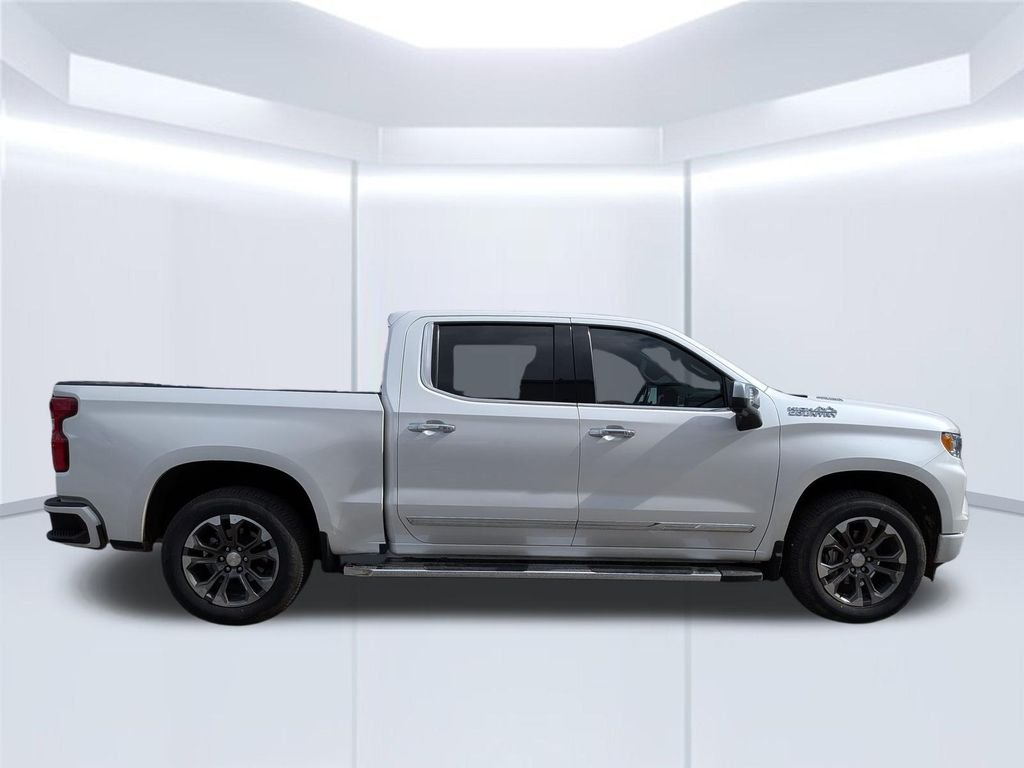 Used 2024 Beige Chevrolet High Country image 7