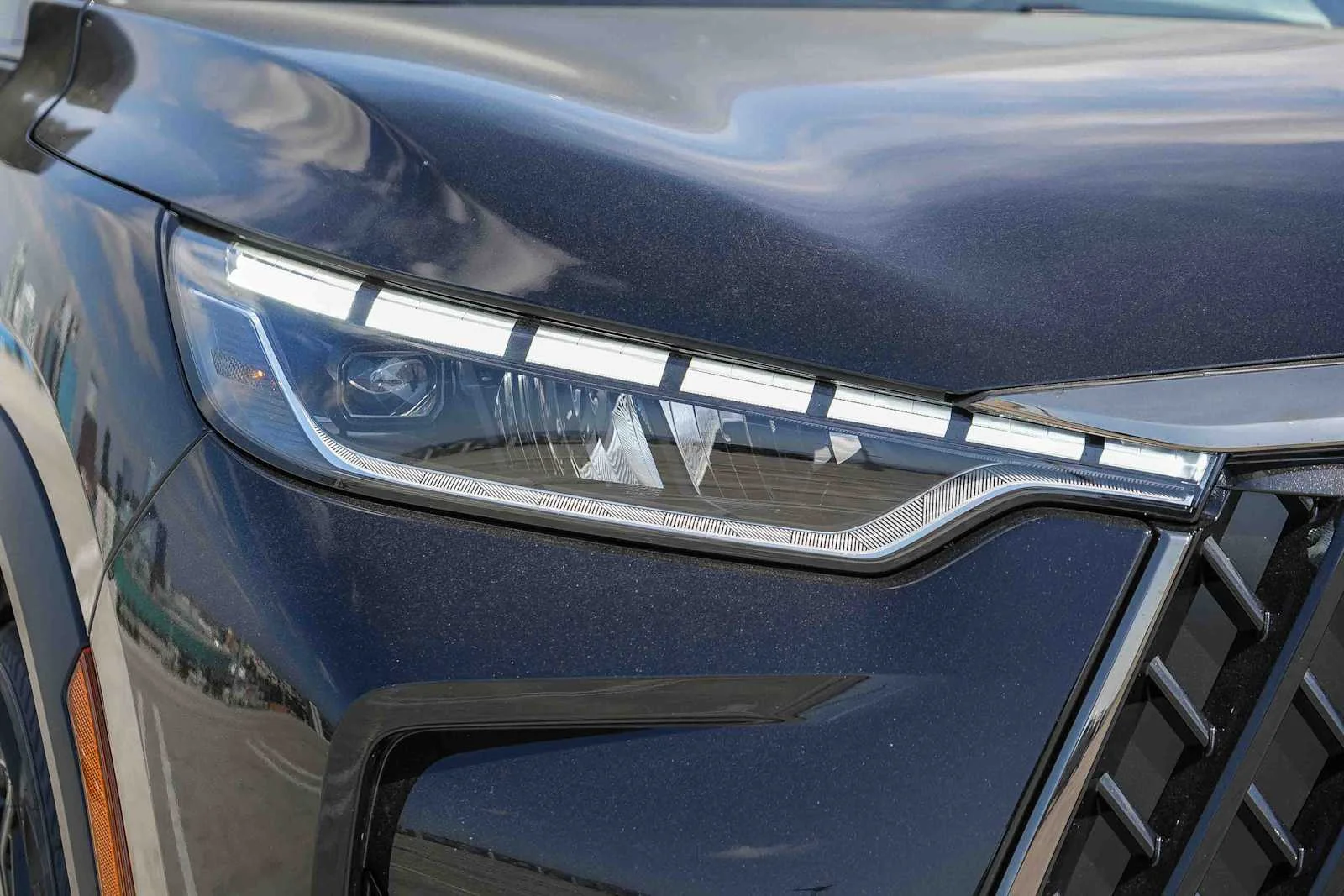 New 2026 MINERAL BLACK INFINITI Sport AWD image 4