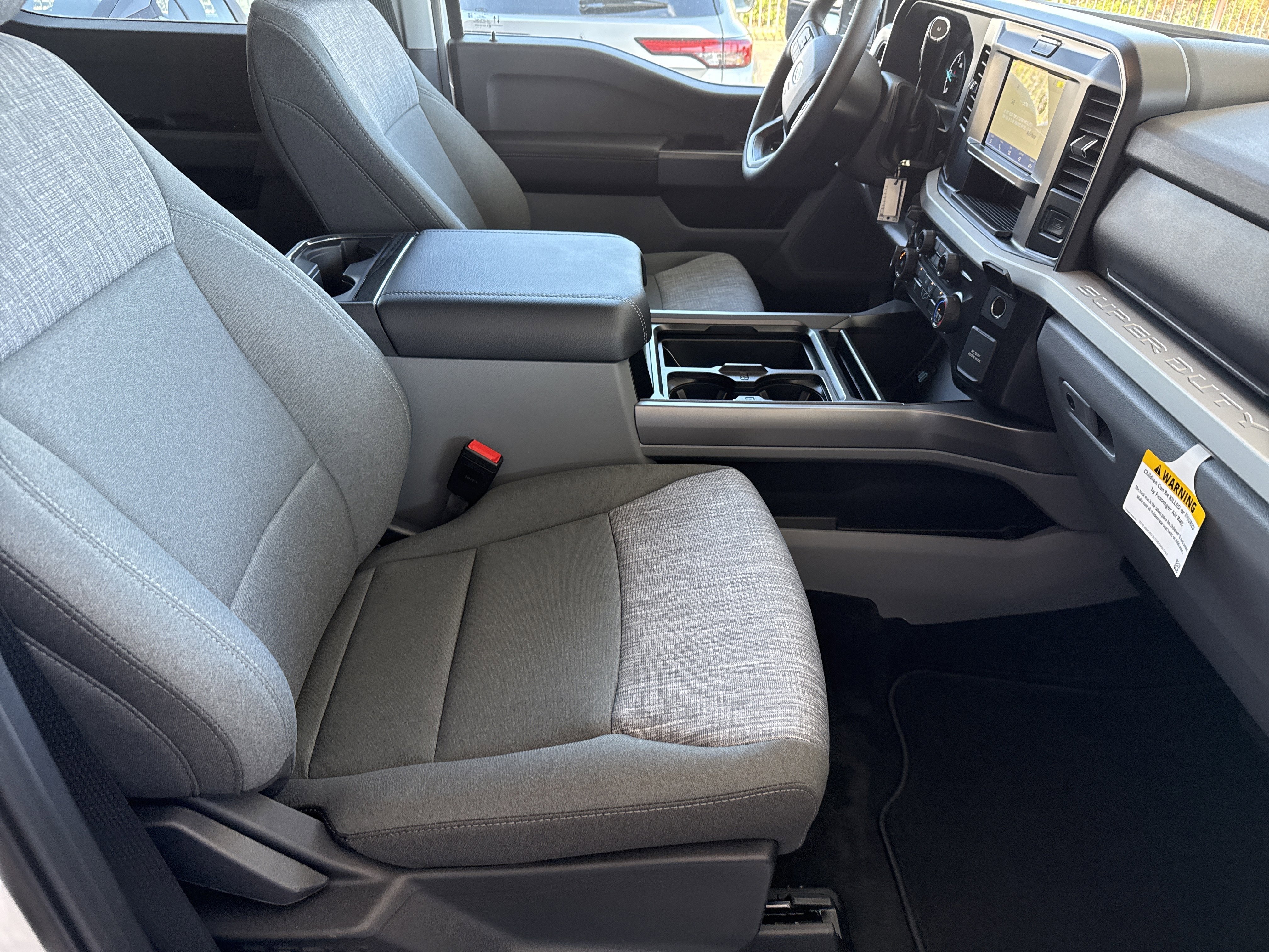 2026 Ford F-350 Super Duty XLT - Photo 14