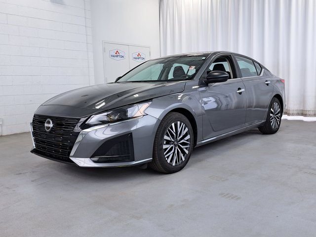 Used 2025 Gray Nissan 2.5 SV image 2