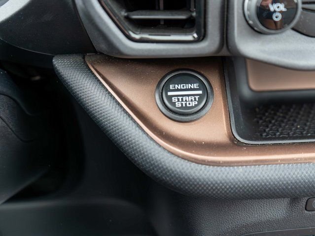 Used 2021 Silver Metallic Ford Badlands image 26