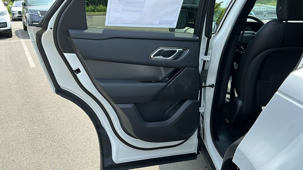 Used 2026 White Land Rover S image 22