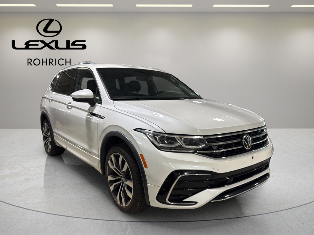 Used 2022 White Volkswagen 2.0T SEL R-Line image 4