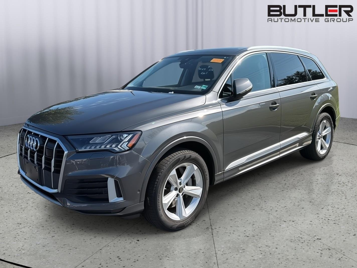 Used 2024  Audi Premium Plus image 1