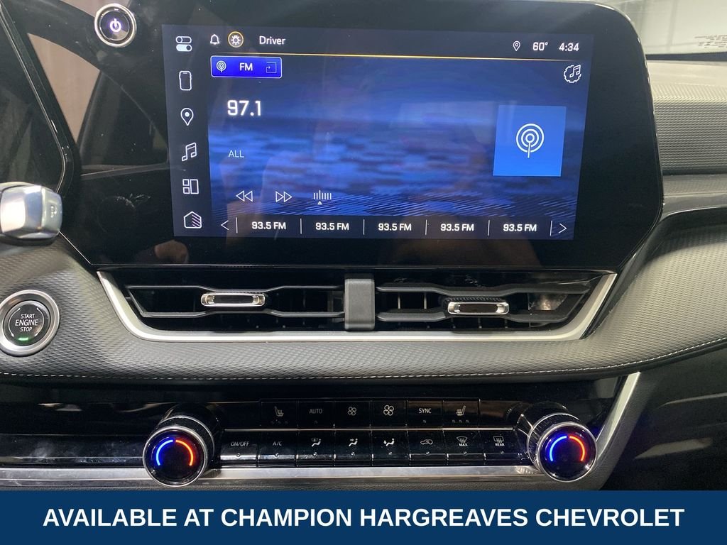 Used 2025 Black Metallic Chevrolet LT image 17