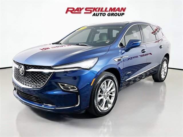 2023 Buick Enclave Avenir photo 3