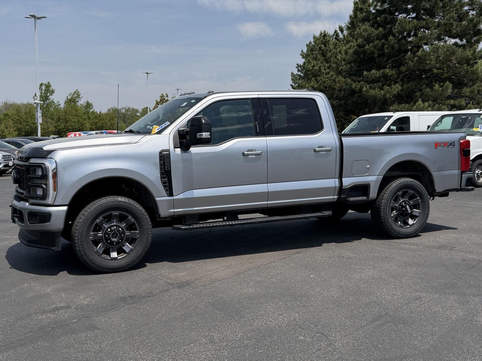Used 2024 Iconic Silver Ford LARIAT image 4