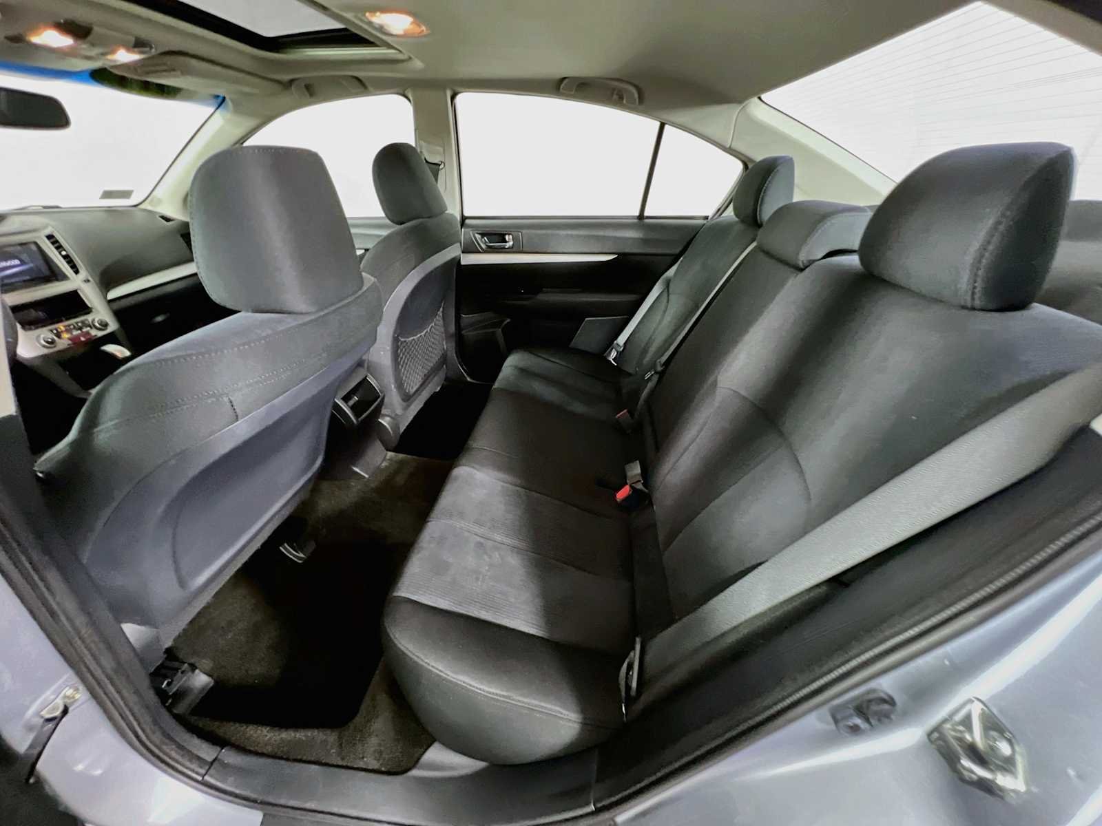 Used 2014 Ice Silver Metallic Subaru 2.5i Premium image 24
