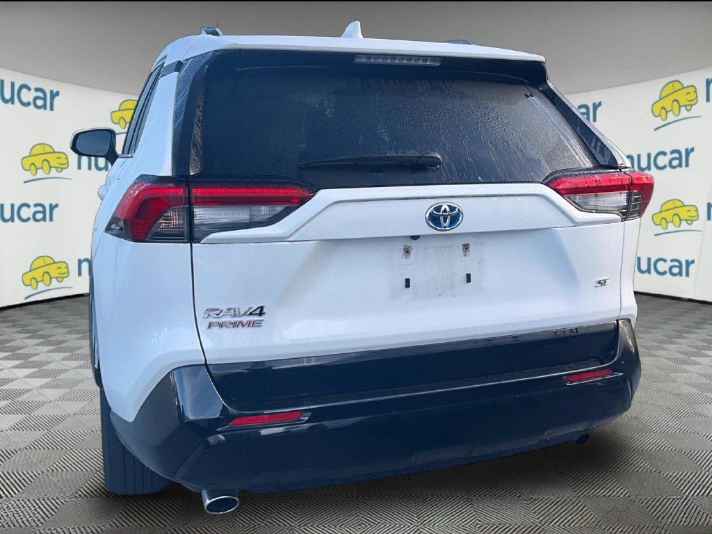 Used 2024 White Toyota SE image 3