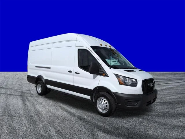New 2026 White Ford Base image 2