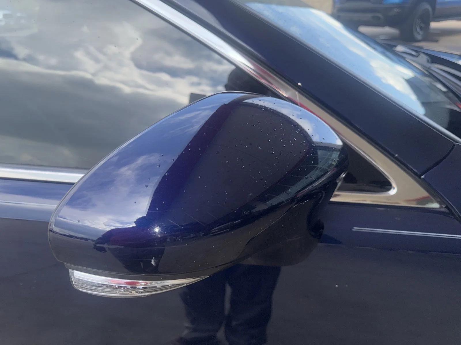 Used 2014 Blue Lexus 350 image 16