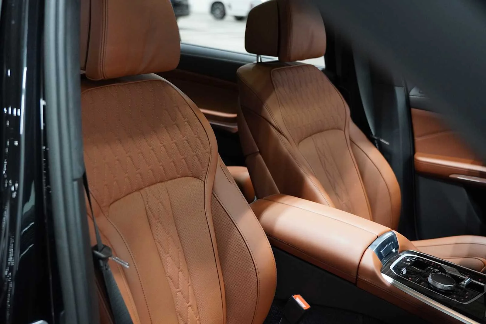 New 2027 Black Sapphire Metallic BMW xDrive40i image 11