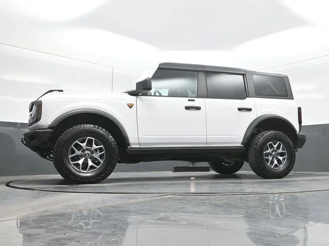 Used 2021 White Ford Badlands image 21