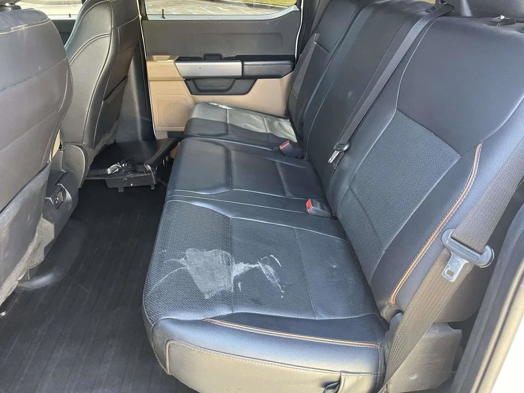 Certified Used 2022 Oxford White Ford XLT image 12