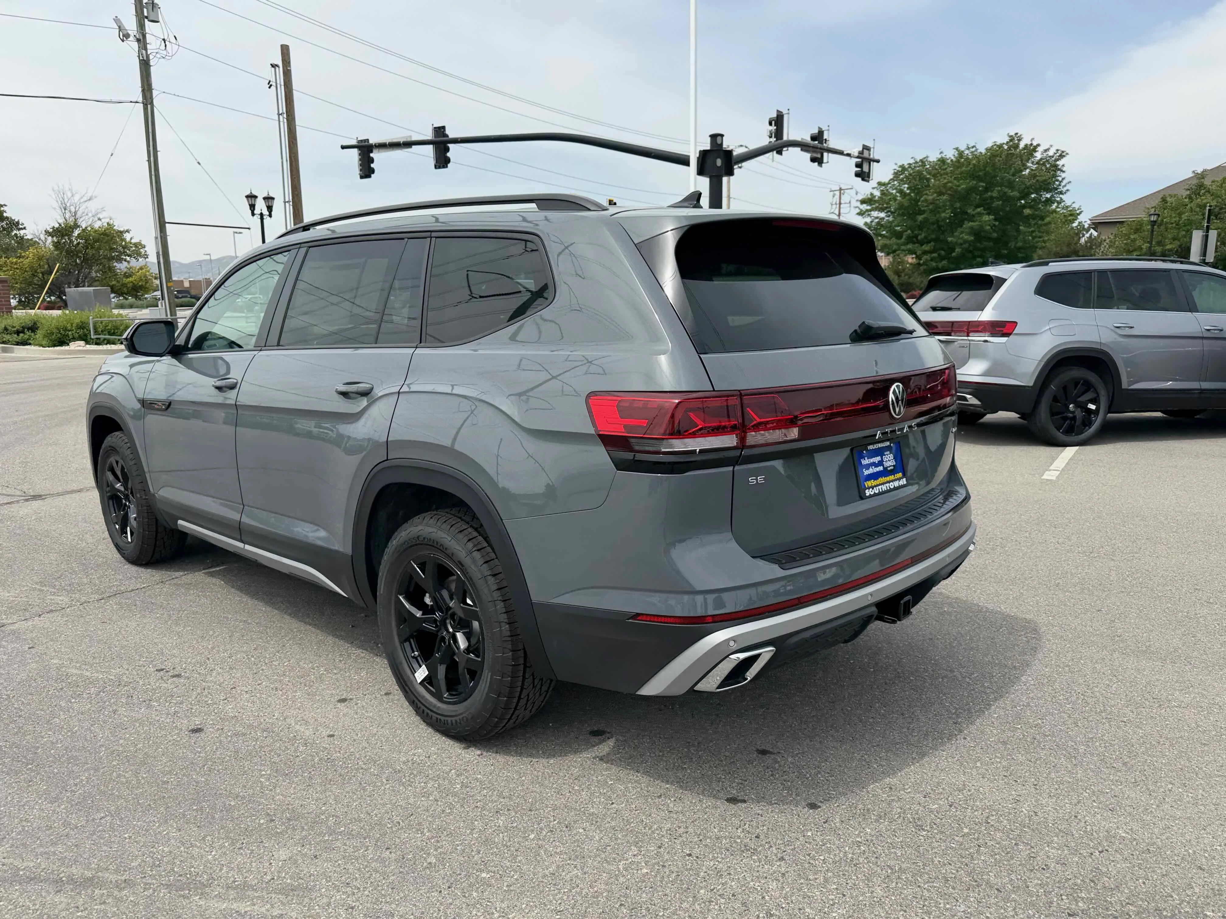 New 2026 Gray Volkswagen 2.0T Peak Edition image 5
