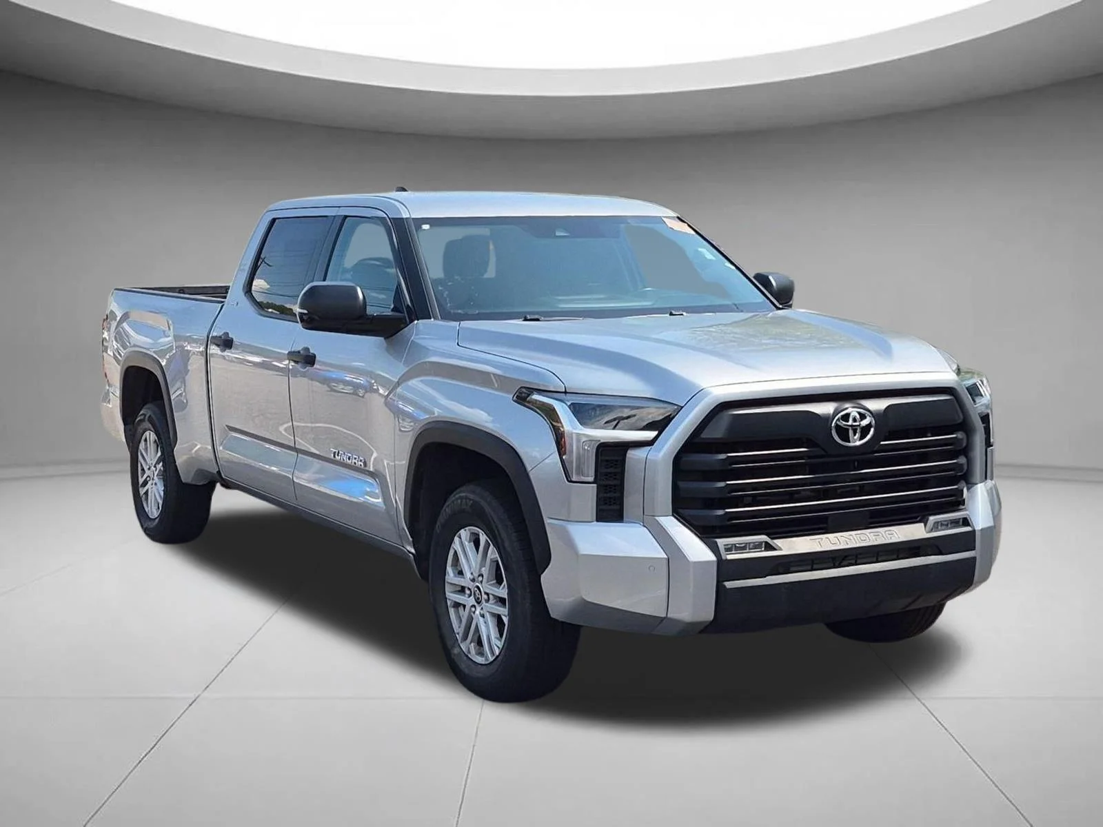 Used 2023 Celestial Silver Metallic Toyota SR5 image 7
