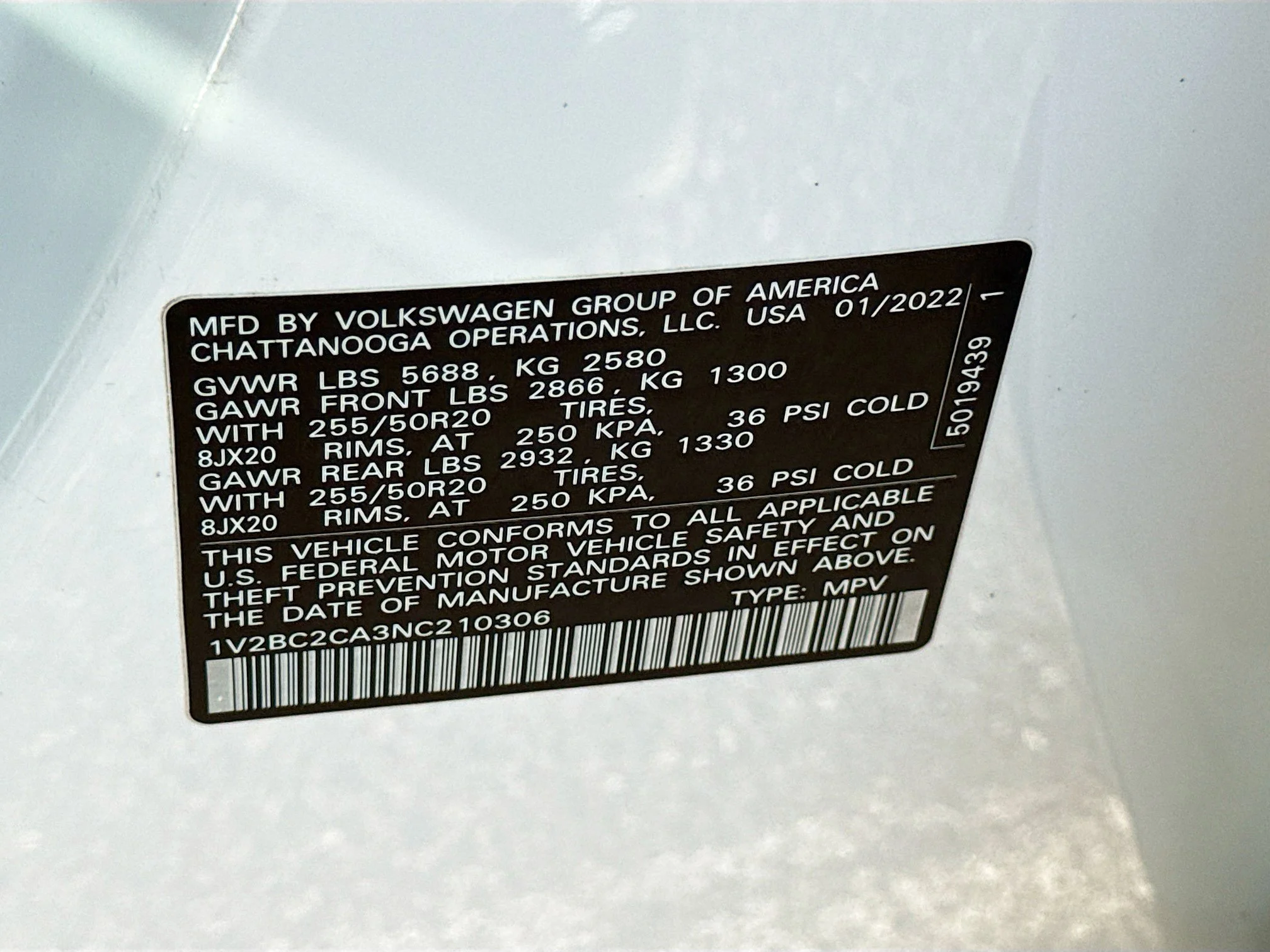 Used 2022 Pure White Volkswagen 2.0T SEL image 45