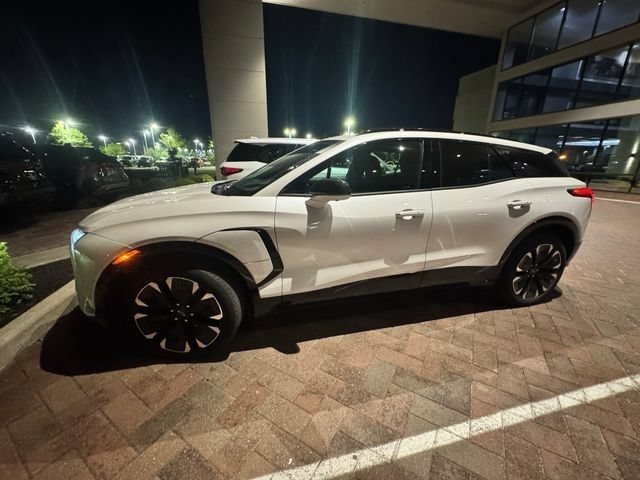 Used 2025 Chevrolet Blazer EV RS with VIN 3GNKDJRJ4SS125861 for sale in Cincinnati, OH