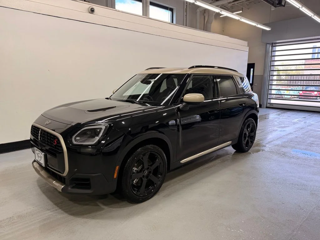 2027 MINI Countryman's photo