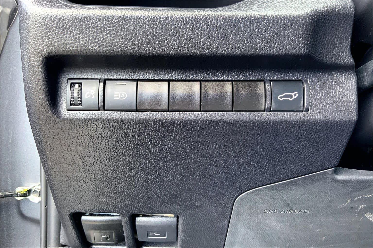 Used 2025 Magnetic Gray Metallic Toyota XLE Premium image 33